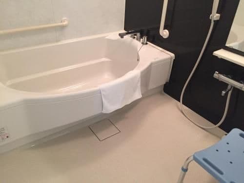 Japanese-Style Room with Tatami Area and Lake View - Disability Access