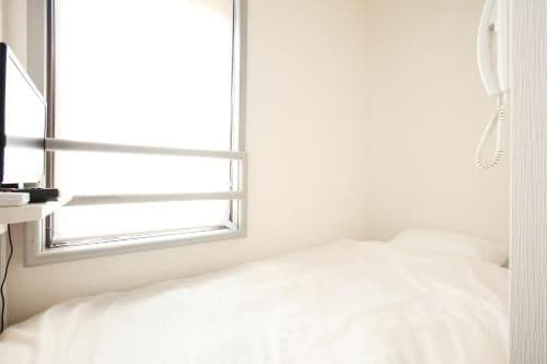 Single Room - Lower Floor