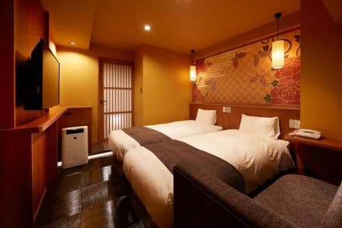 Twin Room with Bath