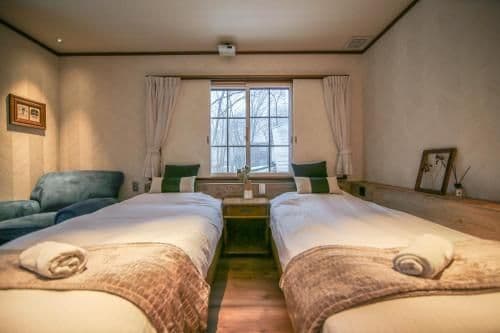 Twin Room with Private Bathroom