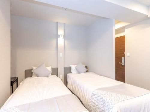 Twin Room - Non-Smoking