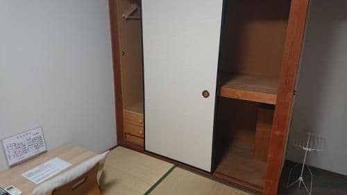 Single Room with Shared Bathroom