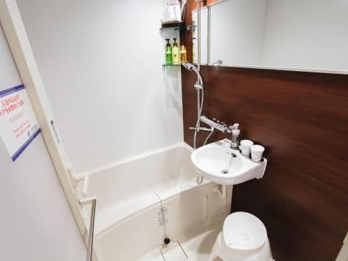 Twin Room with Bath