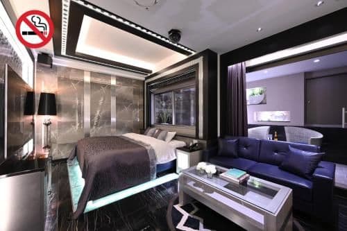 King Room with Spa Bath
