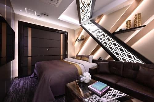 Queen Room