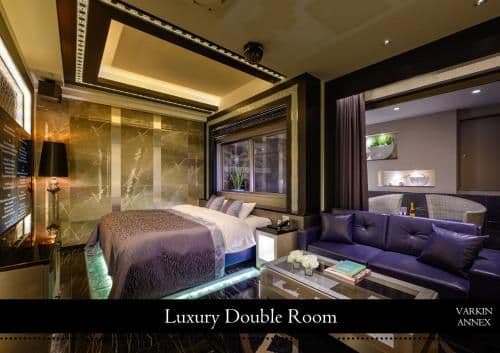 King Room with Spa Bath