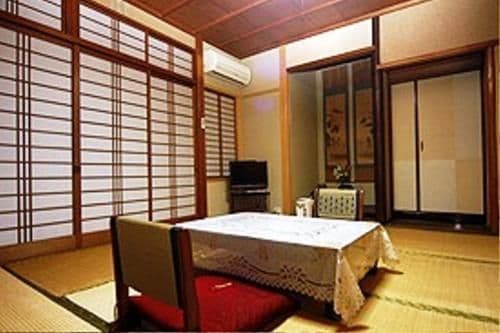 Japanese-Style Twin Room with Shared Bathroom