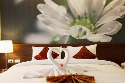 Deluxe Family Suite with Pool Access