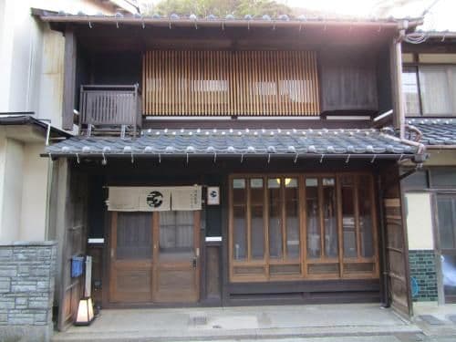 Standard Japanese-Style Townhouse - Taniguchi