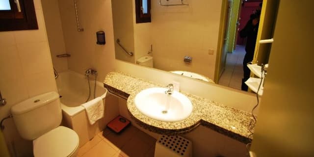 APARTMENT CAPACITY 2 TWO BEDROOMS