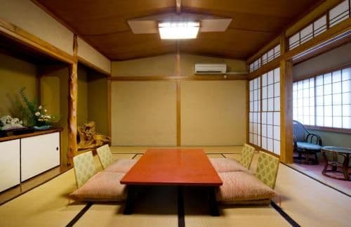 Japanese-Style Room with Shared Toilet