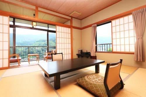 Japanese-Style Quadruple Room