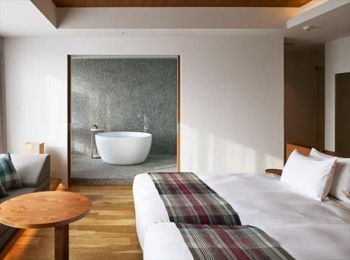 Executive Suite (14th Floor, with 2 sofa beds)