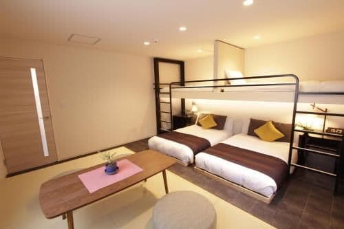Deluxe Family Room