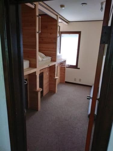 Single Bed in Mixed Dormitory Room
