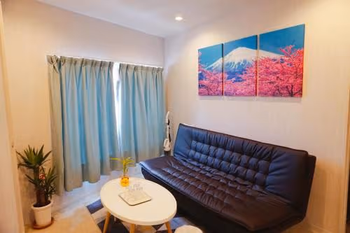 One-Bedroom Apartment - 4F