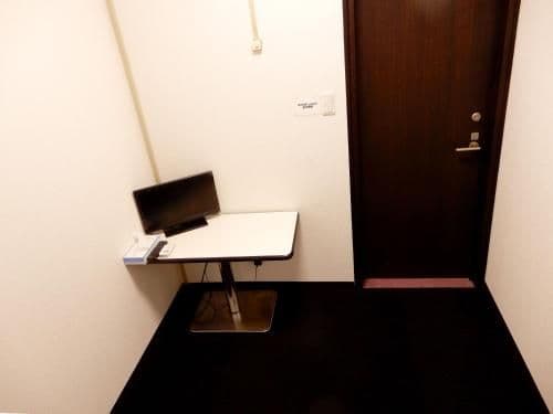 Single Room with Shared Shower and Toilet