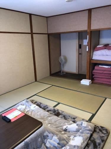 Economy Triple Room