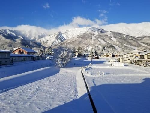 Apartment with Mountain View