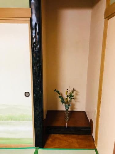 Standard Twin Room with Shared Bathroom