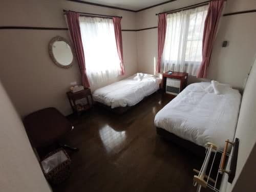 Twin Room with Bath
