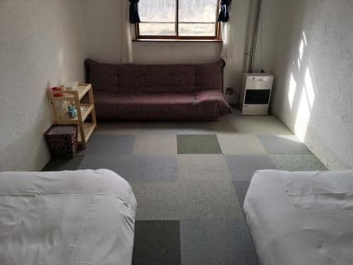 Twin Room with Shared Toilet