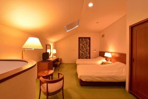 Suite with Spa Bath