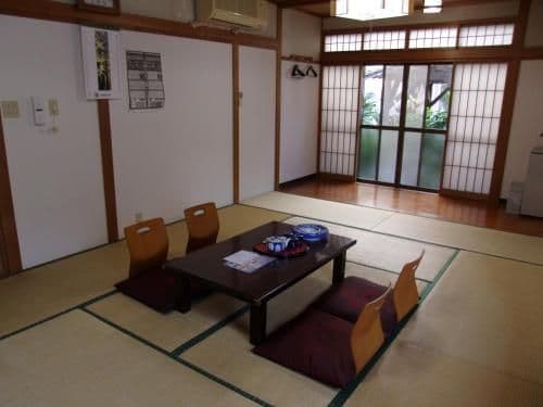 Cottage (4 Adults)