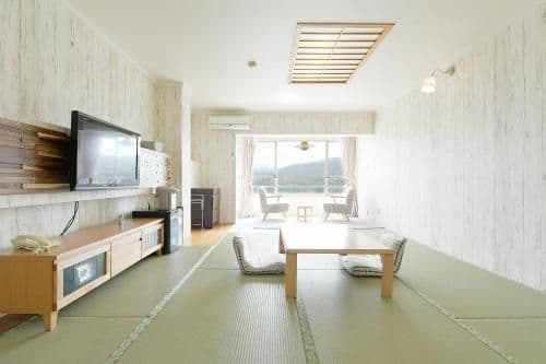 Japanese Style Family Room with Mountain View