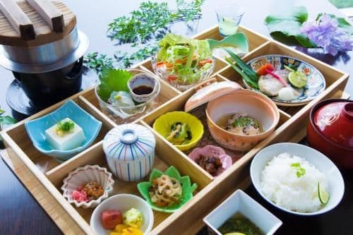 Japanese-Style Twin Room with In-Room Fine Cuisine - Smoking