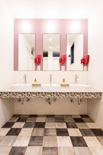 Single Room with Shared Shower and Toilet