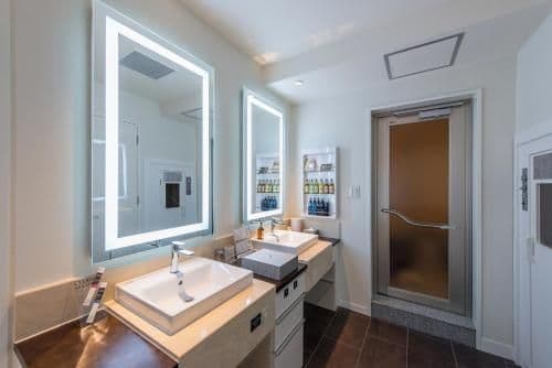 King Suite with Ocean View