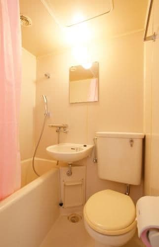 Quadruple Room with Private Bathroom