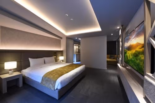 Deluxe Family Room