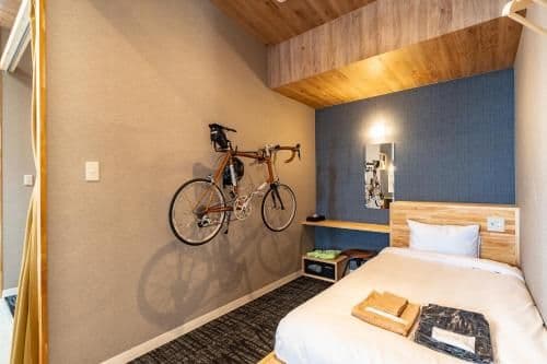 Single Room with Shared Bathroom