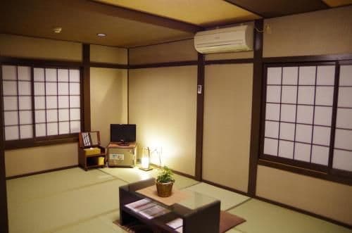 Japanese-Style Quadruple Room with Shared Bathroom