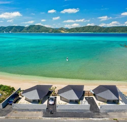 Villa - Beach Front