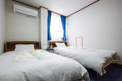 Economy Twin Room