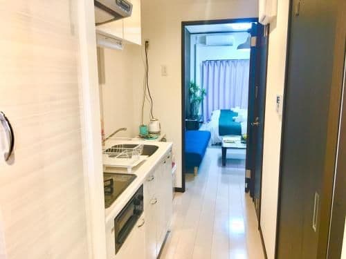 Studio Apartment with Balcony #902, 9F