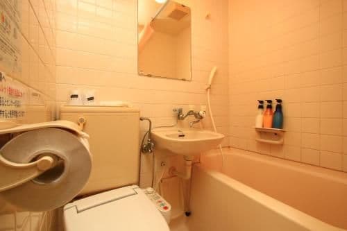 Twin Room with Private Bathroom