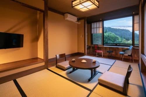 Japanese-Style Quadruple Room