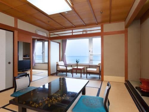 Japanese-Style Family Room or Twin Room with Tatami Area