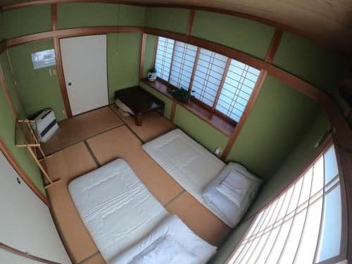 Standard Twin Room with Shared Bathroom