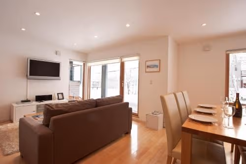 Three-Bedroom Apartment (6 Adults)