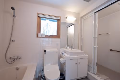 Three-Bedroom Apartment (6 Adults)