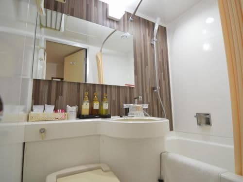 Single Room (2 Adults) - Non-Smoking