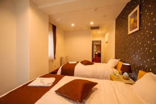 Suite Room 201