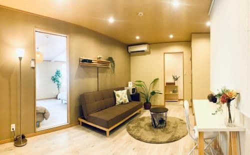 One-Bedroom Apartment