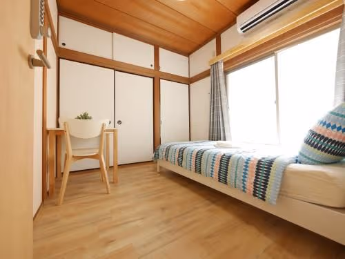 Apartment 5