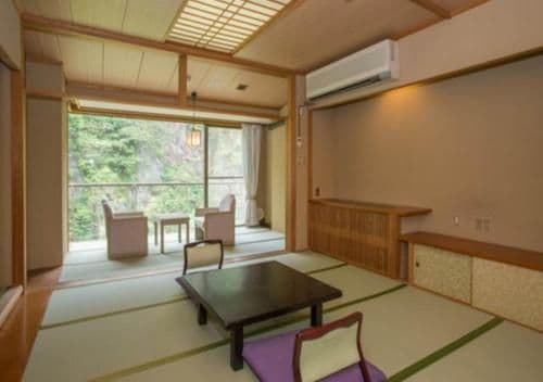Japanese-Style Twin Room